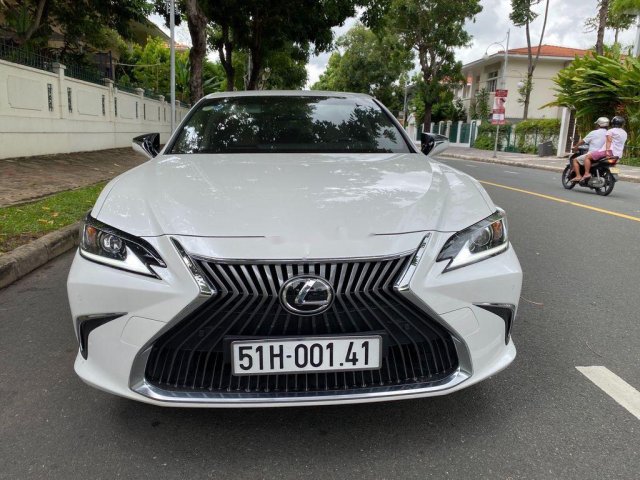 Cần bán xe Lexus ES 250 sản xuất năm 2019, màu trắng, nhập khẩu  0