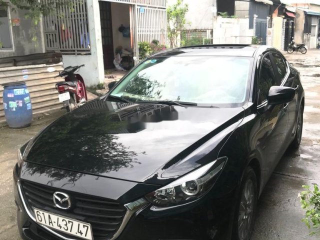 Cần bán lại xe Mazda 3 đời 2018, màu đen chính chủ