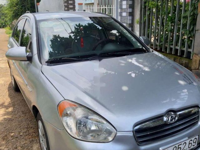 Cần bán lại xe Hyundai Accent năm 2009, màu bạc, xe nhập xe gia đình, 175tr0