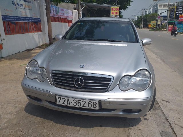 Cần bán gấp Mercedes đời 2001, giá chỉ 125tr máy móc rất ngon0