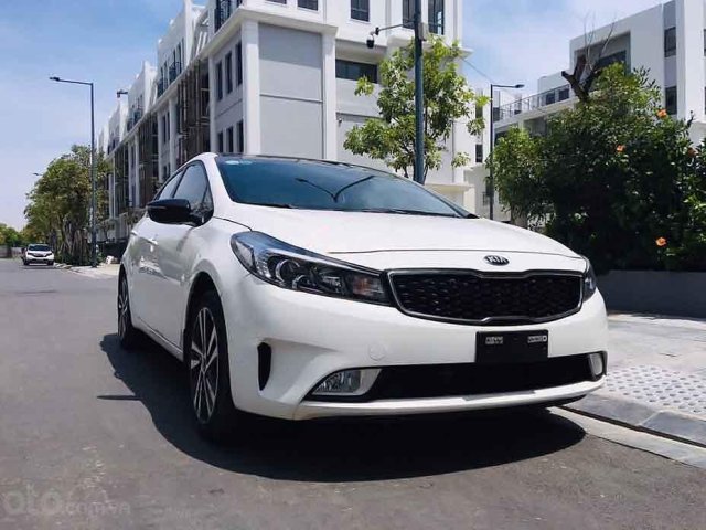 Cần bán lại xe Kia Cerato 1.6 MT sản xuất 2018, màu trắng chính chủ, giá 475tr0