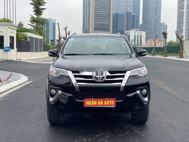 Bán xe Toyota Fortuner đời 2017, màu đen, nhập khẩu nguyên chiếc0