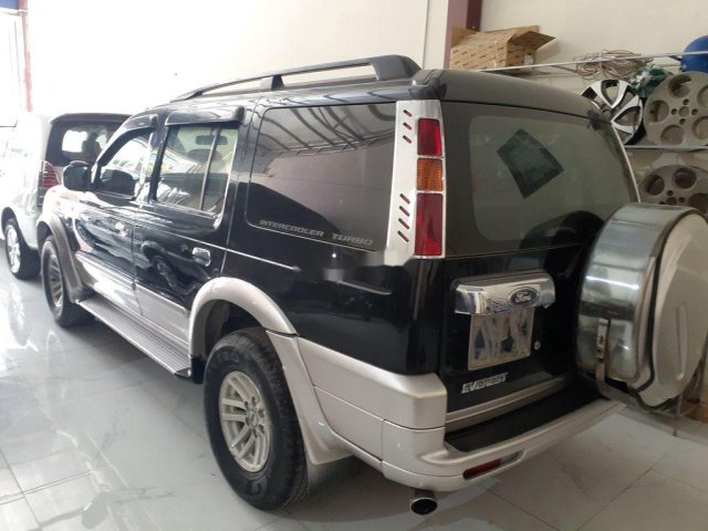 Cần bán Ford Everest sản xuất 2005, màu đen  0