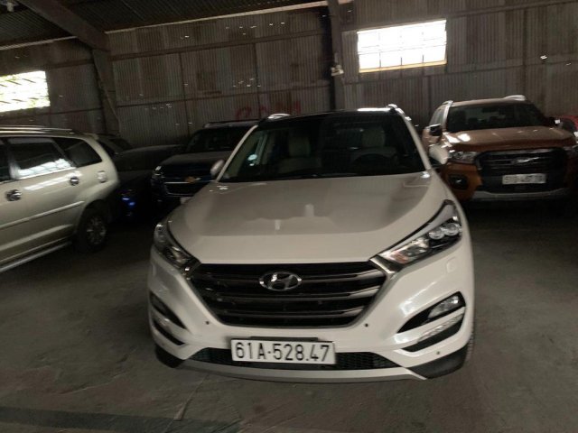 Bán ô tô Hyundai Tucson năm 2018, màu trắng0