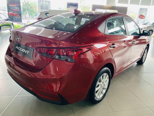 Bán xe Hyundai Accent đời 2020, màu đỏ