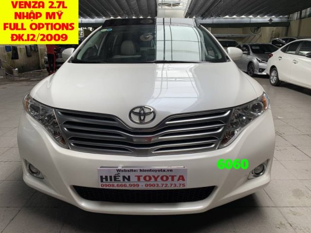 Cần bán Toyota Venza 2.7L sản xuất năm 2009, màu trắng, xe nhập 0