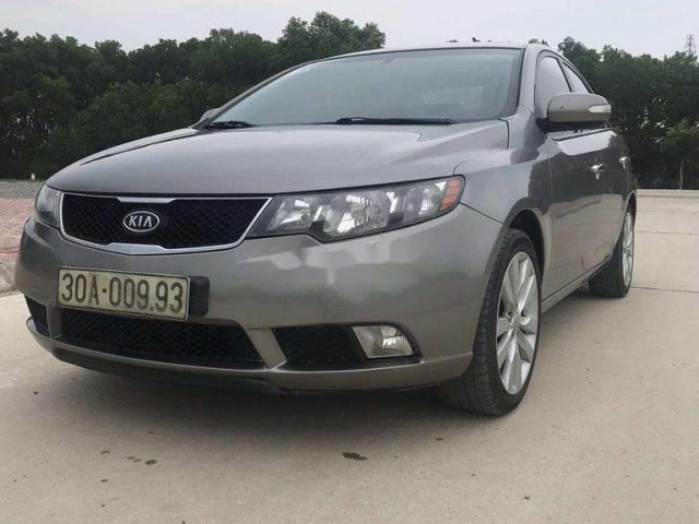 Cần bán lại xe Kia Forte SLI năm sản xuất 2009, màu xám, xe nhập còn mới giá cạnh tranh0