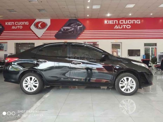 Cần bán lại xe Toyota Vios sản xuất 2018, màu đen, số sàn0