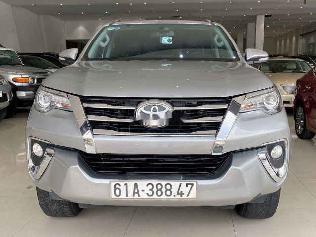 Xe Toyota Fortuner 2.7V 4x4 2017, màu bạc, xe nhập còn mới giá cạnh tranh0