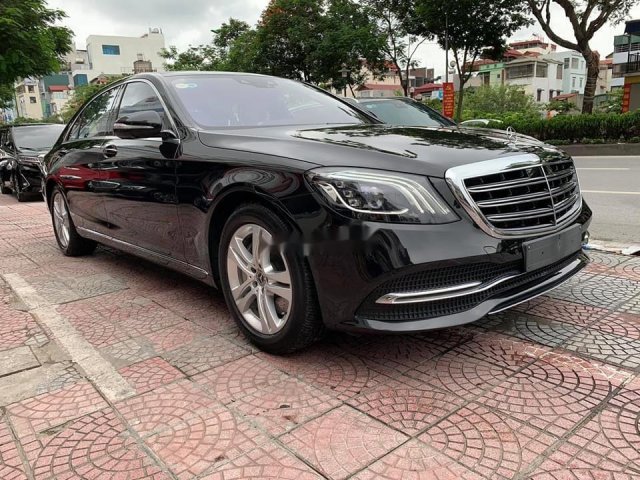 Cần bán xe Mercedes năm sản xuất 2018, nhập khẩu còn mới0