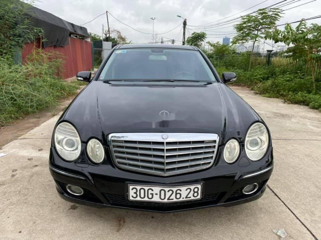 Bán ô tô Mercedes E280 năm sản xuất 2008, màu đen còn mới, giá chỉ 390 triệu