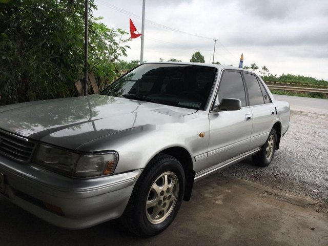 Cần bán gấp Toyota Cressida đời 1993, màu xám, nhập khẩu còn mới