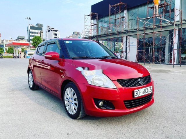 Bán xe Suzuki Swift sản xuất 2015, màu đỏ0