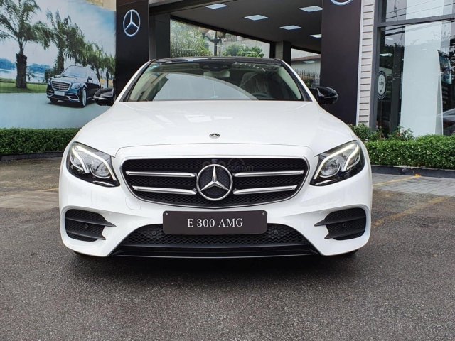 Mercedes-Benz E300 2020, giá tốt nhất, hỗ trợ 50% thuế trước bạ, tặng 1 năm bảo hiểm thân vỏ, 2 năm bảo dưỡng