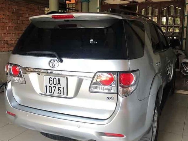 Gia đình bán Toyota Fortuner sản xuất năm 2013, màu bạc 0