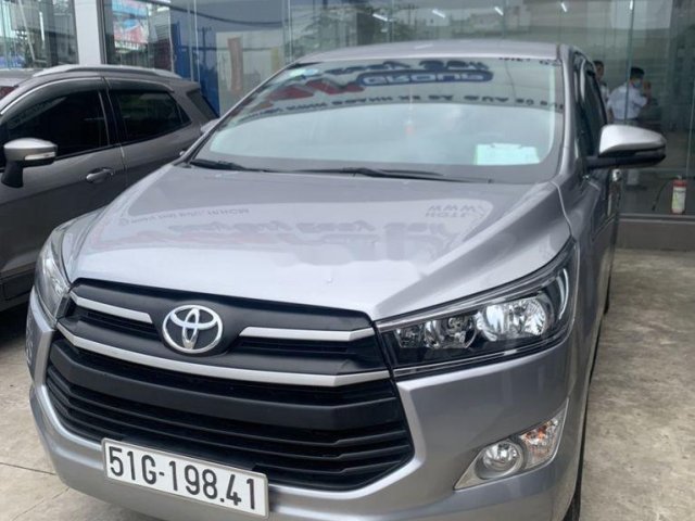 Cần bán xe Toyota Innova năm sản xuất 2018, màu xám còn mới, giá chỉ 629 triệu