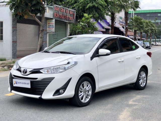 Cần bán Toyota Vios năm 2019, màu trắng còn mới