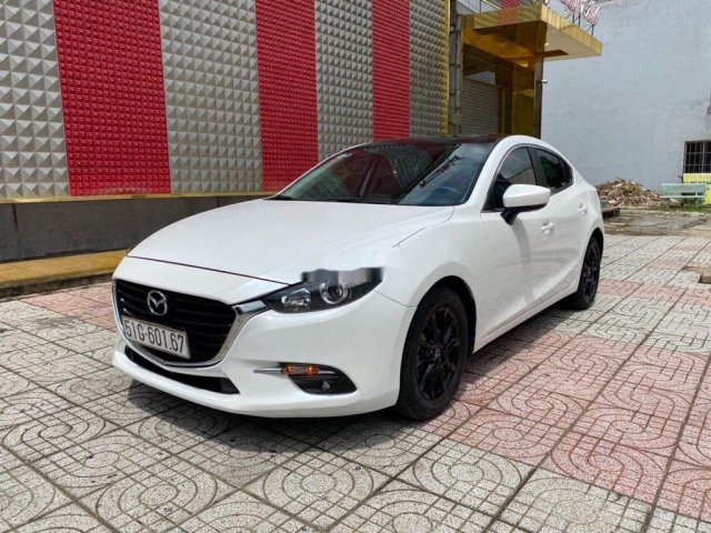 Cần bán xe Mazda 3 năm sản xuất 2018, màu trắng còn mới0