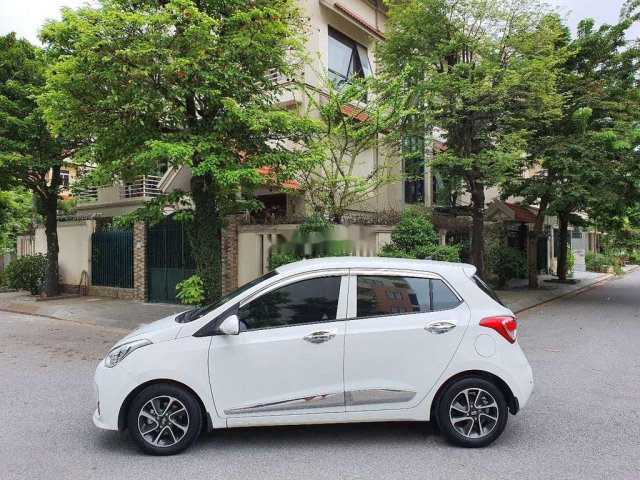 Bán Hyundai Grand i10 sản xuất năm 2018, màu trắng còn mới 