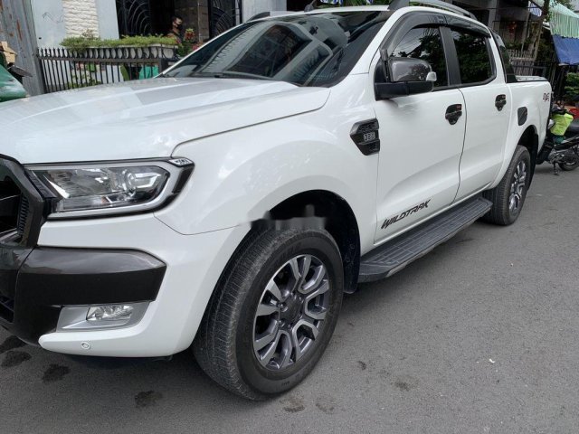 Bán ô tô Ford Ranger Wildtrak sản xuất năm 2017, màu trắng còn mới