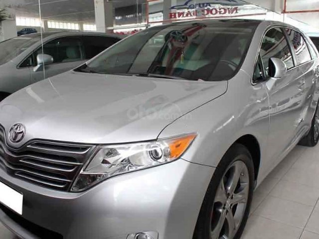 Bán Toyota Venza đời 2009, màu bạc, nhập khẩu, giá 800tr