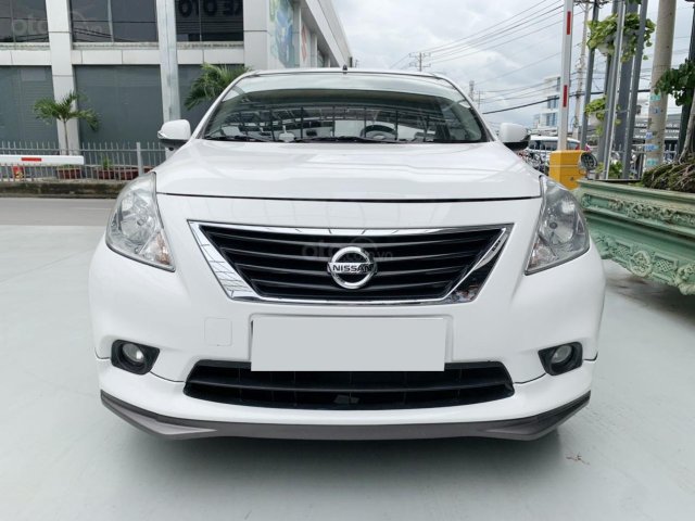 Cần bán Nissan Sunny XV 2017, biển Sài Gòn0