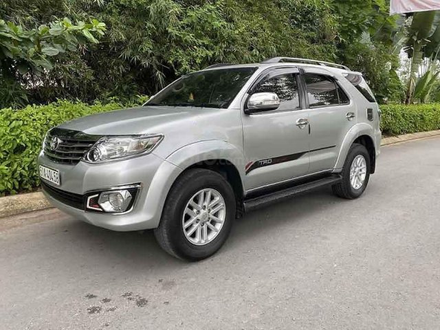 Bán Toyota Fortuner sản xuất năm 2012, màu bạc còn mới, 515 triệu0