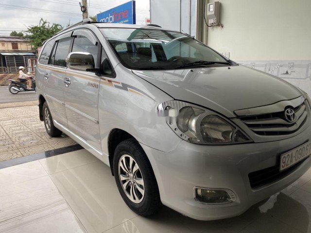 Bán Toyota Innova năm sản xuất 2008, màu bạc còn mới 