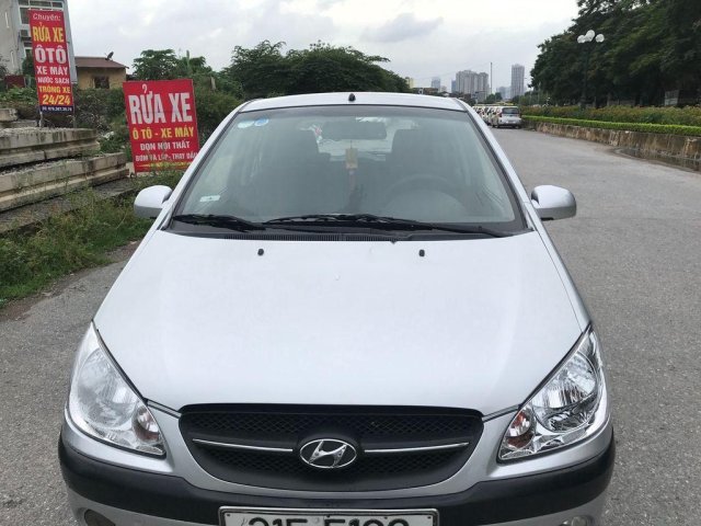 Cần bán lại xe Hyundai Getz đời 2010, màu bạc, nhập khẩu  0