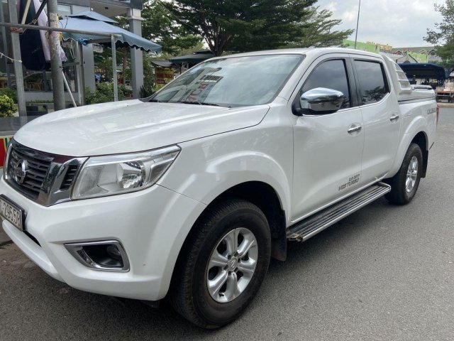 Cần bán Nissan Navara đời 2016, màu trắng, xe nhập còn mới