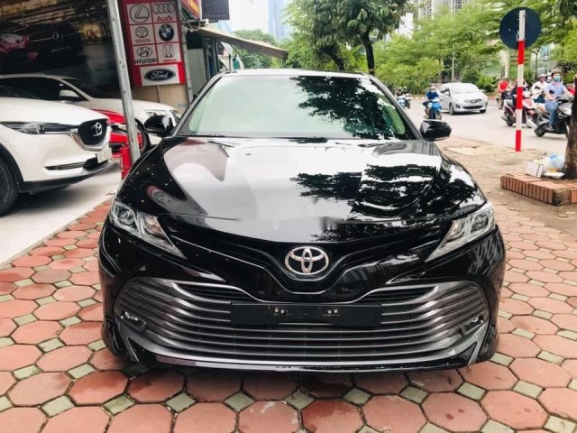 Cần bán xe Toyota Camry năm 2019, nhập khẩu nguyên chiếc còn mới0