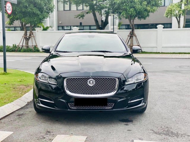 Bán Jaguar XJ sản xuất 2011, xe nhập còn mới0