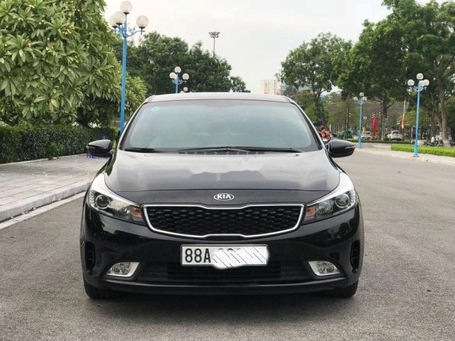 Cần bán gấp Kia Cerato MT siêu lướt sản xuất 2018, giá thấp0