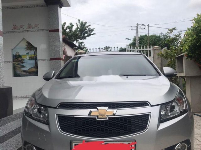 Bán Chevrolet Cruze đời 2014 màu bạc, xe giá thấp, bao test hãng