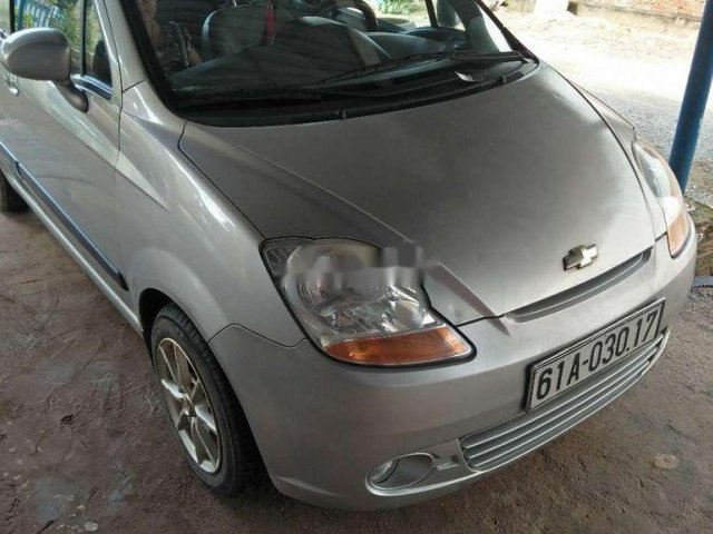 Cần bán gấp Chevrolet Spark năm 2011 còn mới0