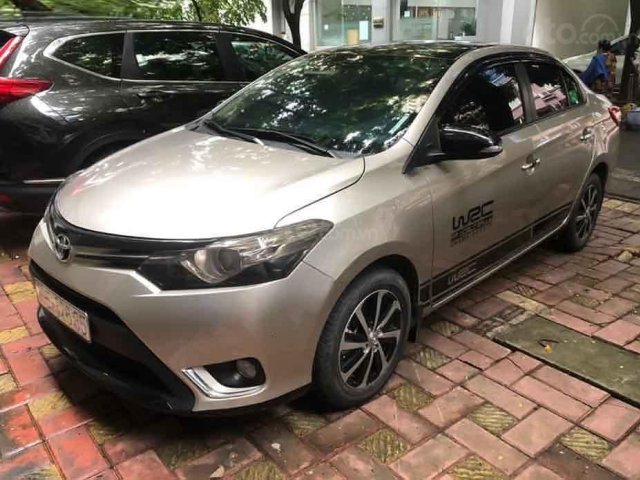 Cần bán xe Toyota Vios sản xuất 2018, màu vàng còn mới, 430 triệu0