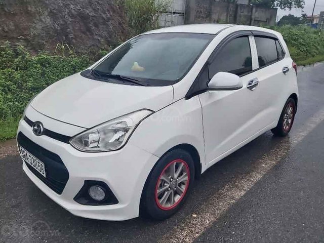 Bán xe Hyundai Grand i10 sản xuất 2016, màu trắng, nhập khẩu  