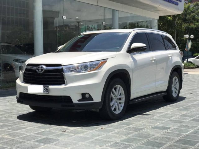 Cần bán gấp Toyota Highlander LE 2.7 năm sản xuất 2015, màu trắng, nhập khẩu nguyên chiếc