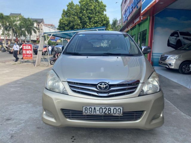 Cần bán xe Toyota Innova đời 2009, màu xám 0