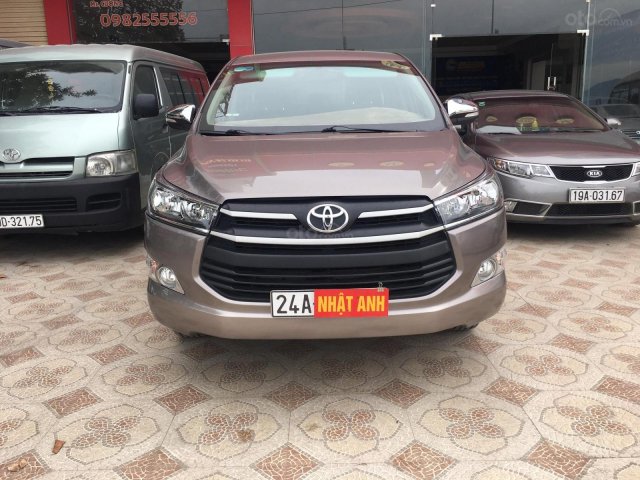 Bán Toyota Innova sản xuất 2016 số sàn bản 2.0E. Giá bán 525 triệu0