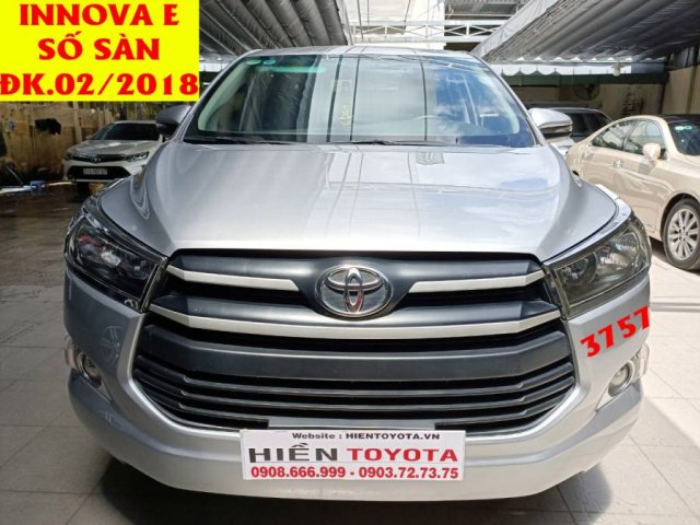 Bán Toyota Innova 2.0E sản xuất năm 2018, màu bạc, số sàn, giá tốt0