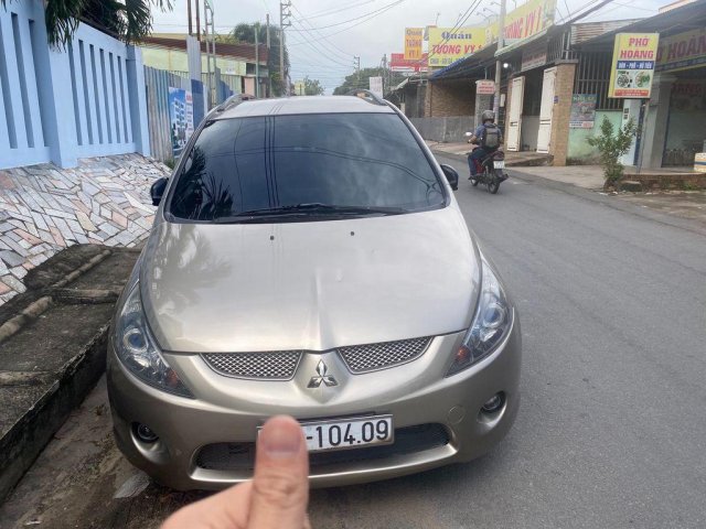 Bán xe Mitsubishi Grandis đời 2007, màu vàng, giá chỉ 285 triệu0