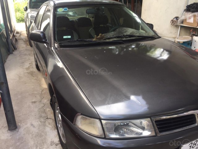 Bán Mitsubishi Lancer đời 2000, màu xám, xe nhập còn mới