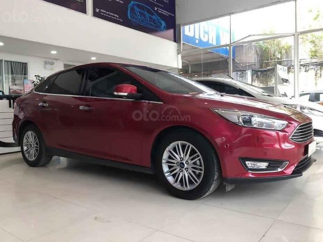 Bán ô tô Ford Focus đời 2016, màu đỏ như mới0