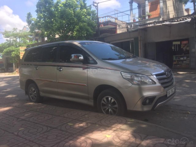 Cần bán xe Toyota Innova năm 2013, xe chính chủ, mức giá hấp dẫn0