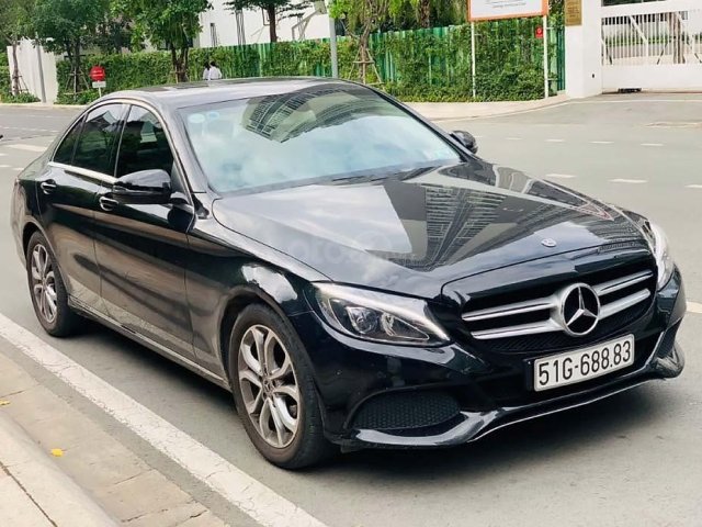 Bán Mercedes C200 sản xuất 2018, màu đen, xe nhập0