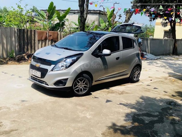 Chính chủ bán Chevrolet Spark Duo Van 1.2 MT sản xuất năm 2017, màu bạc