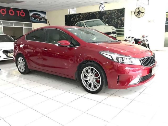 Cần bán xe Kia Cerato 1.6 AT đời 2017, màu đỏ, 505tr0