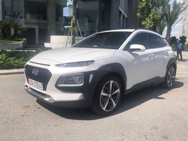 Cần bán Hyundai Kona 2.0 ATH đời 2018, màu trắng, giá tốt0