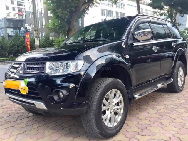 Cần bán Mitsubishi Pajero Sport 4x2 MT sản xuất năm 2016, màu đen  0